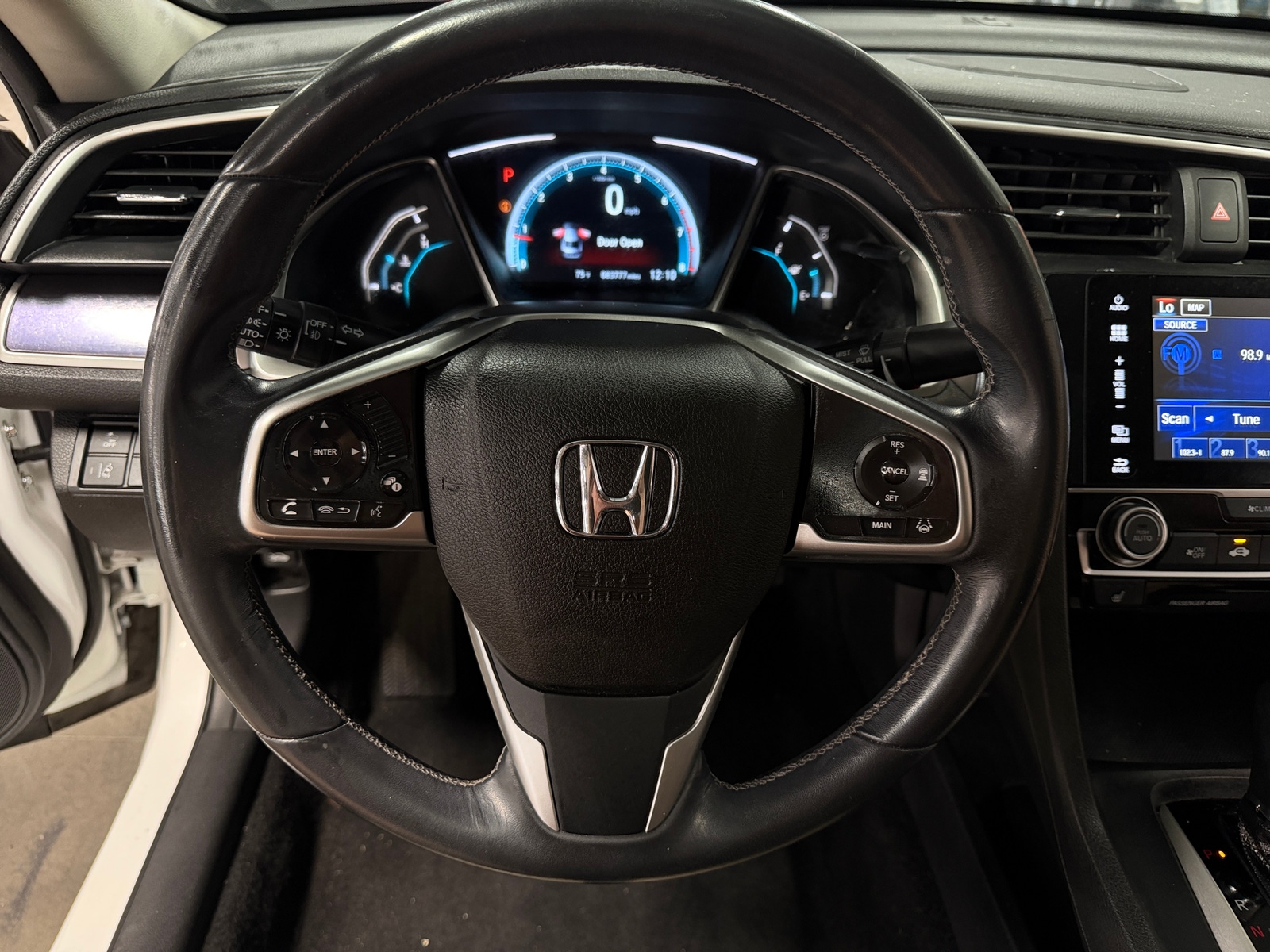 Thumbnail: 2017 Honda Civic - 4