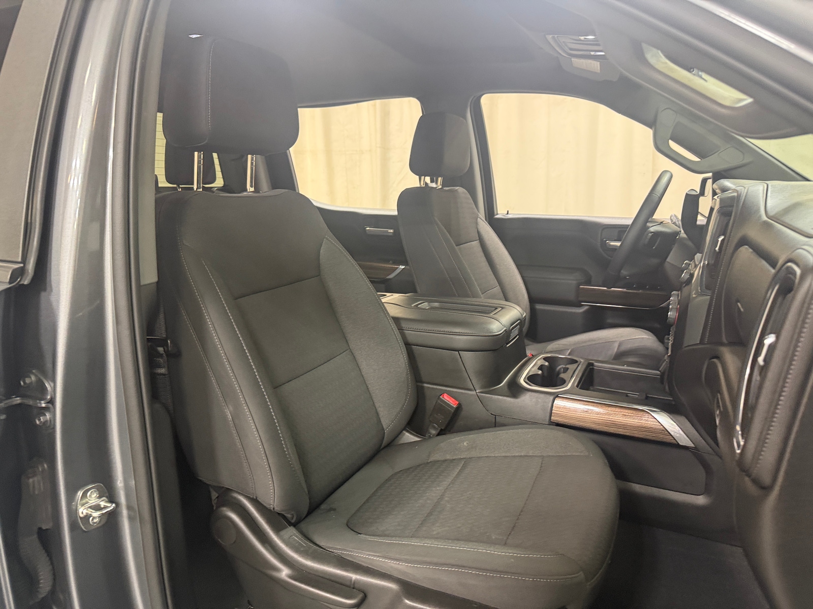 Thumbnail: 2021 Chevrolet Silverado 1500 - 2