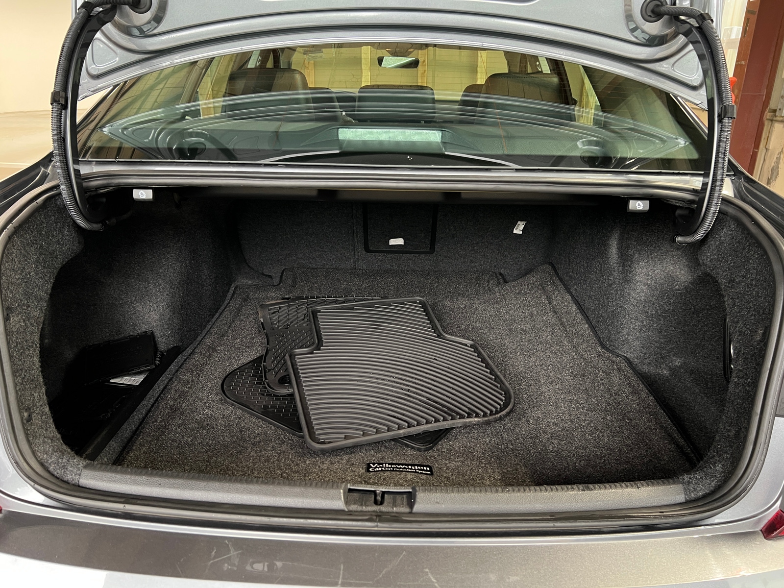 Thumbnail: 2017 Volkswagen Passat - 6