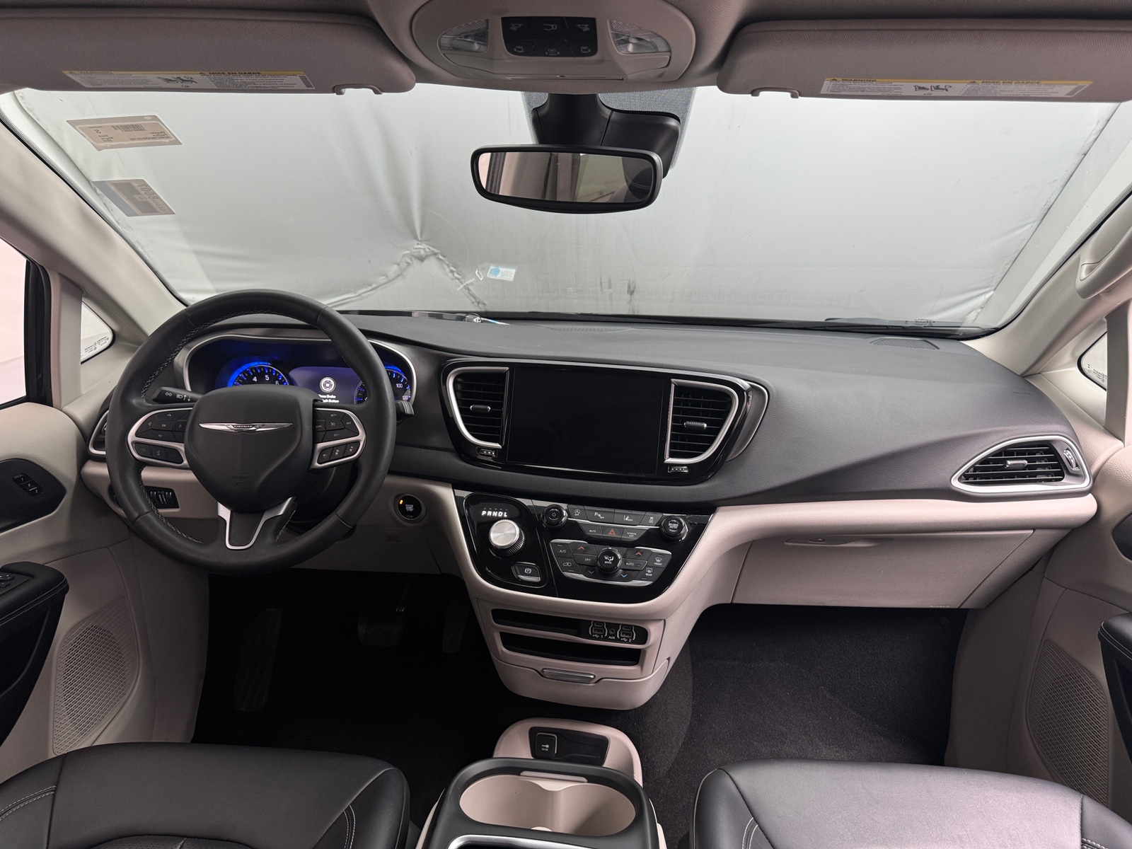 Thumbnail: 2024 Chrysler Pacifica - 2