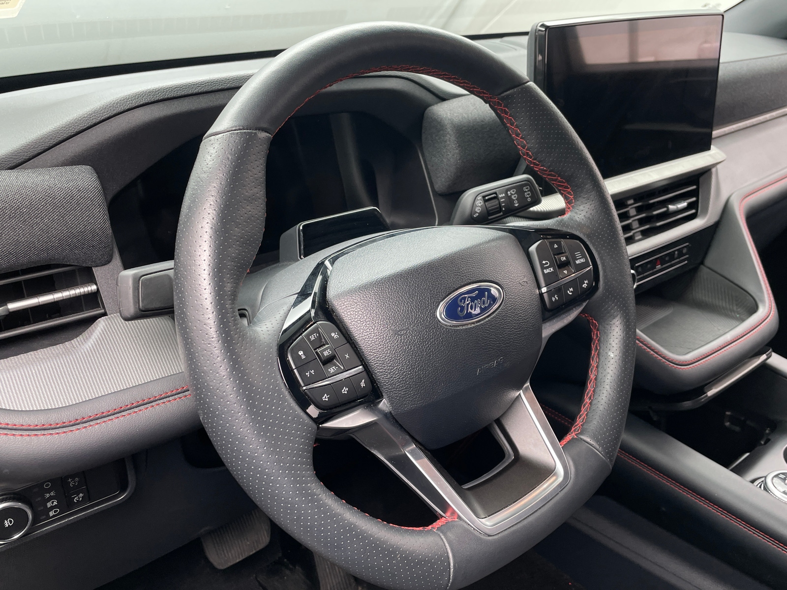 Thumbnail: 2025 Ford Explorer - 5