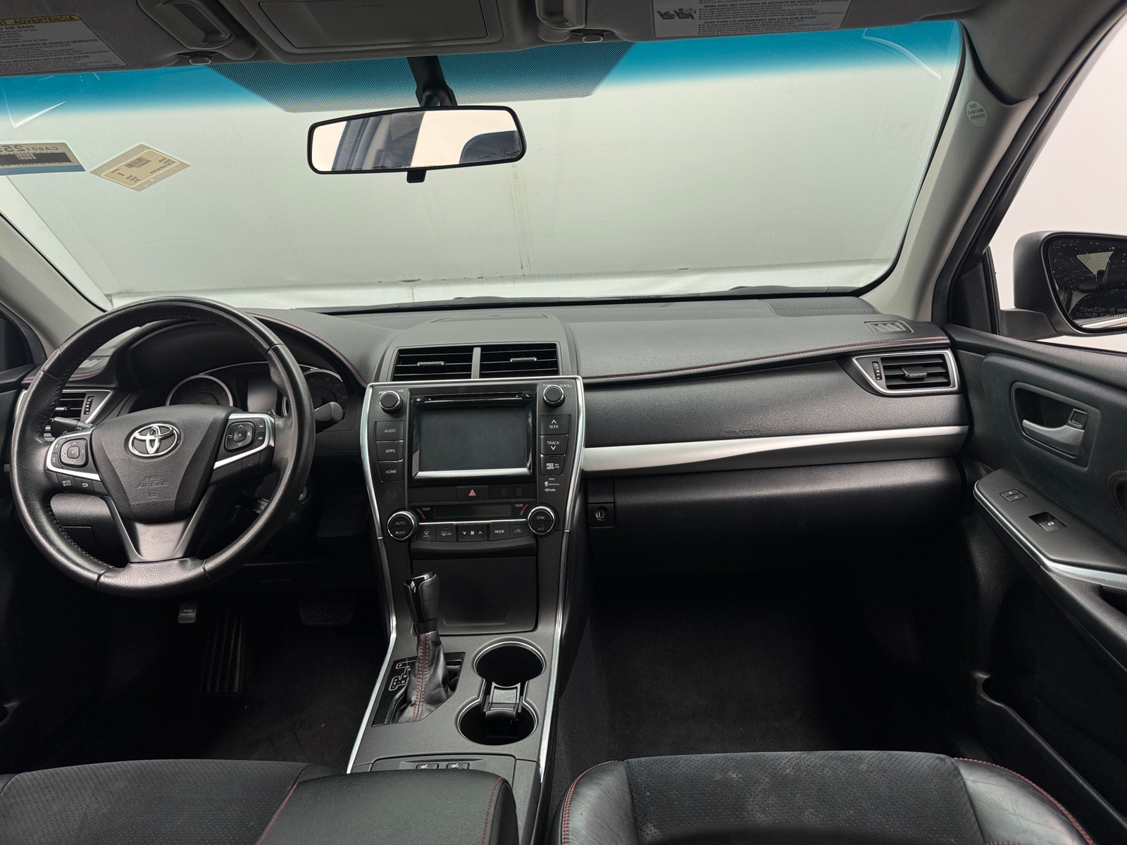 Thumbnail: 2015 Toyota Camry - 3
