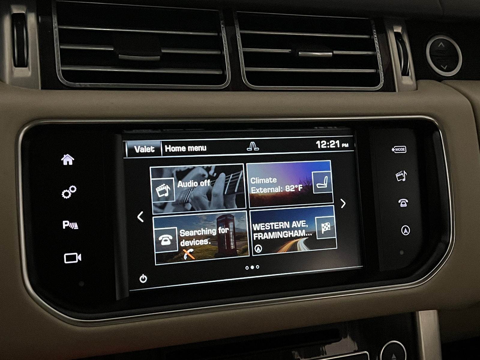 Thumbnail: 2016 Land Rover Range Rover - 3