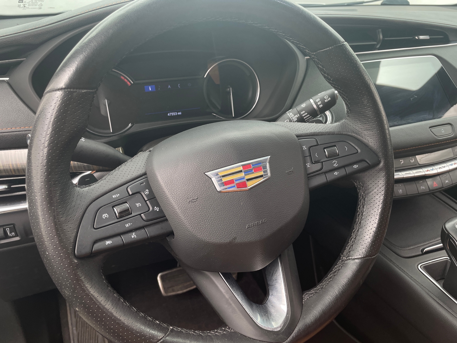 Thumbnail: 2019 Cadillac XT4 - 4
