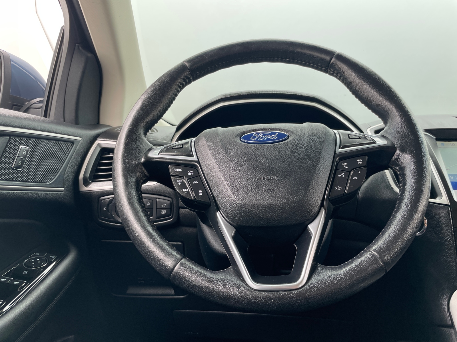 Thumbnail: 2019 Ford Edge - 5