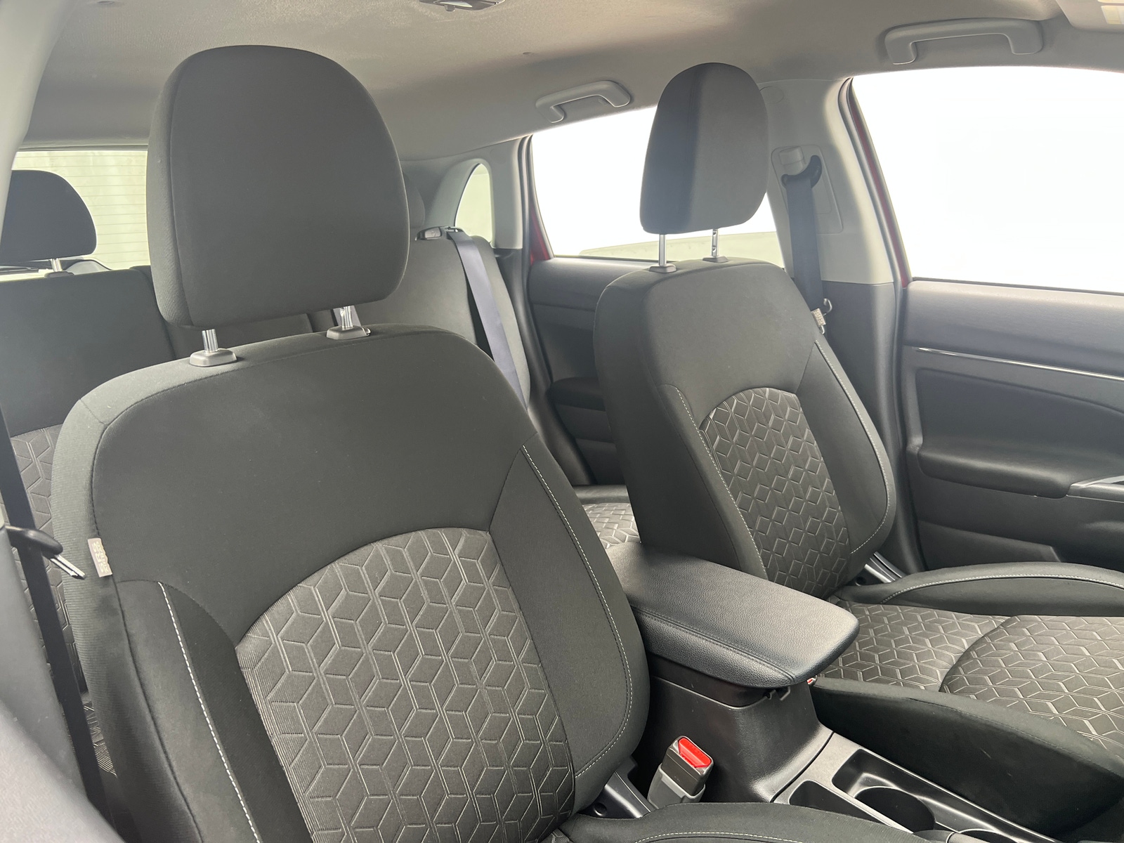 Thumbnail: 2026 Mitsubishi Outlander Sport - 2