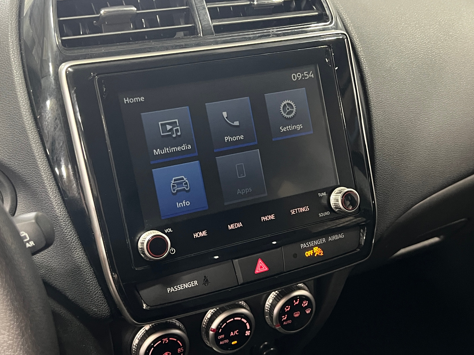 Thumbnail: 2026 Mitsubishi Outlander Sport - 4