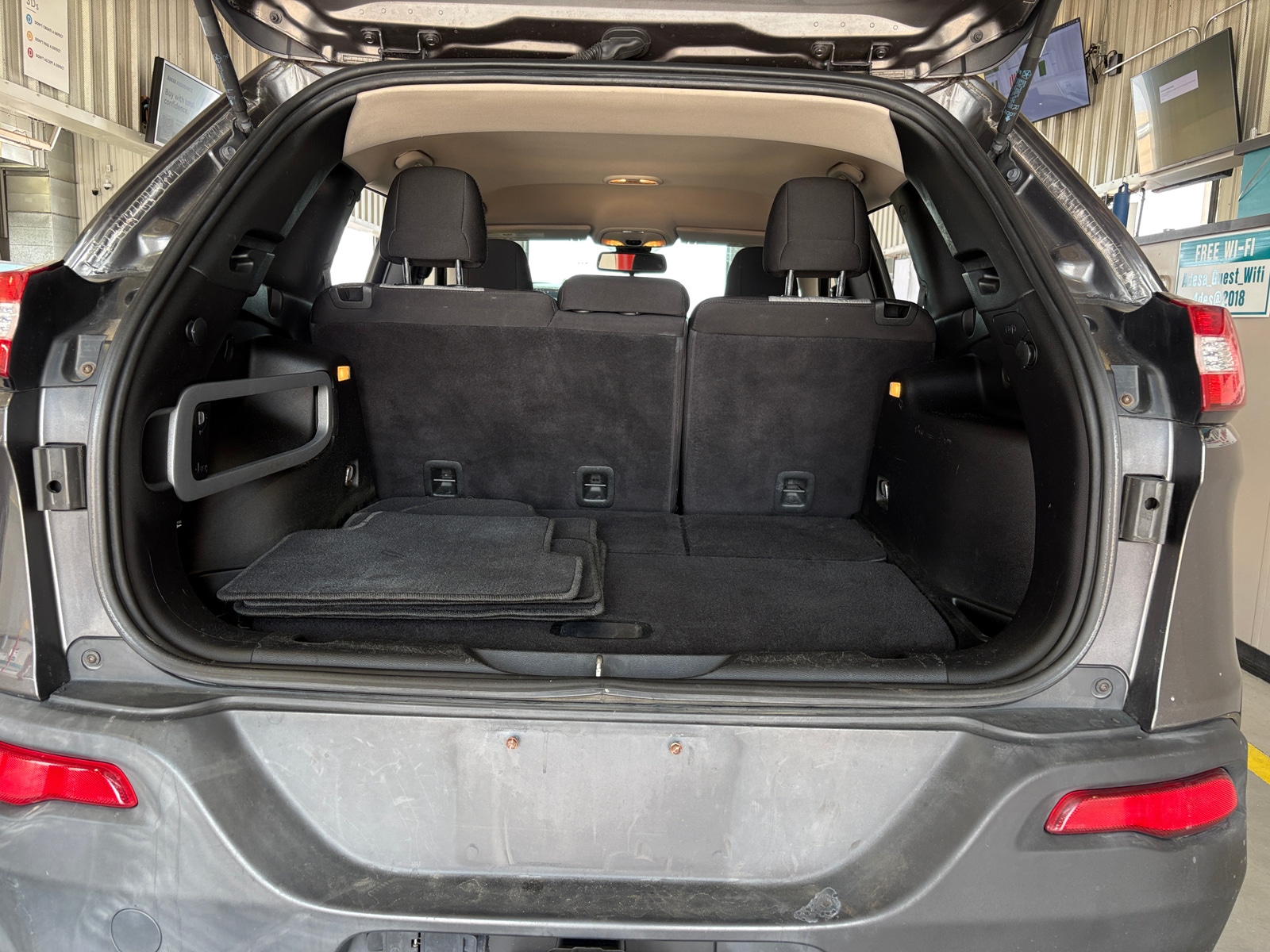 Thumbnail: 2014 Jeep Cherokee - 7