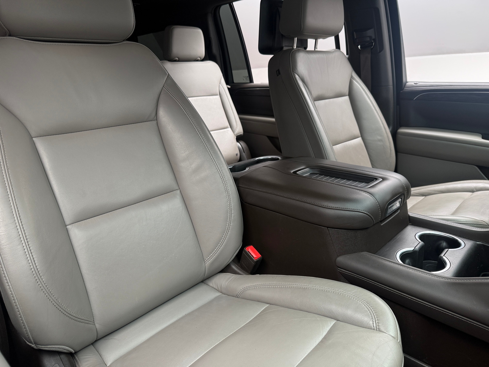 Thumbnail: 2021 Chevrolet Suburban - 2