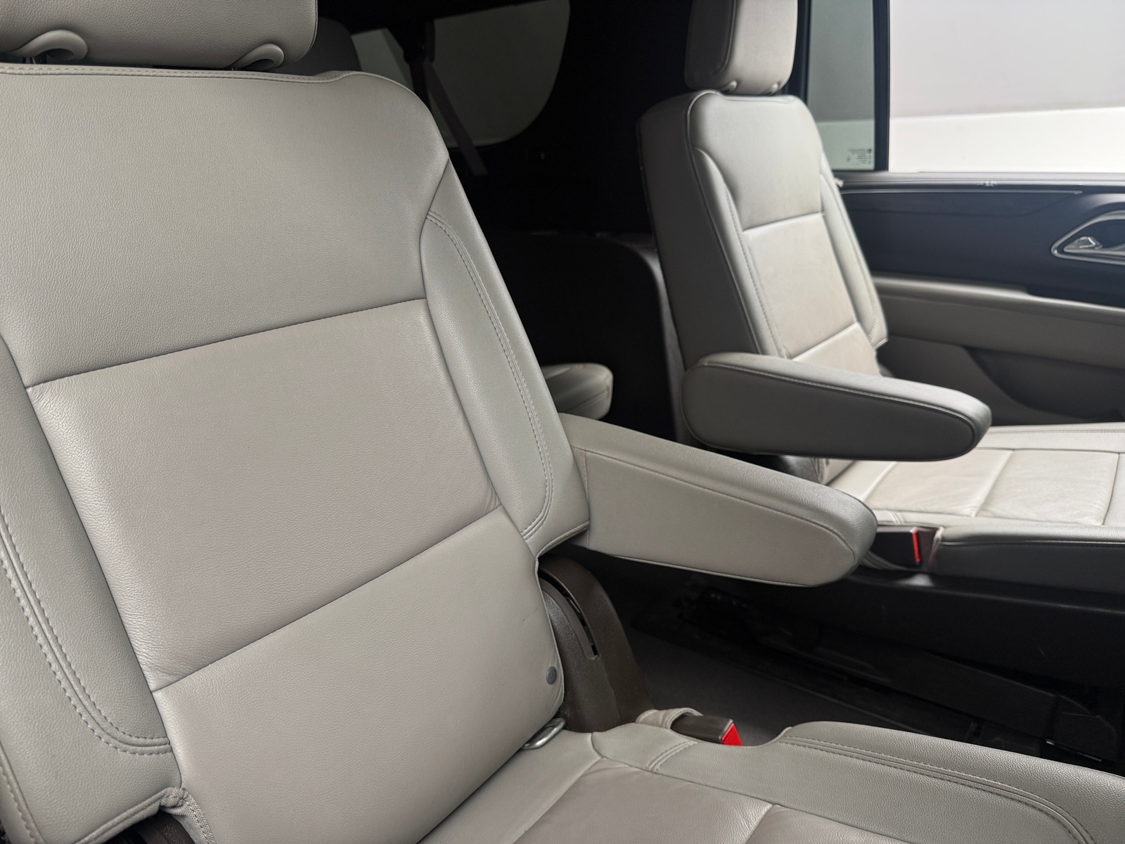 Thumbnail: 2021 Chevrolet Suburban - 6