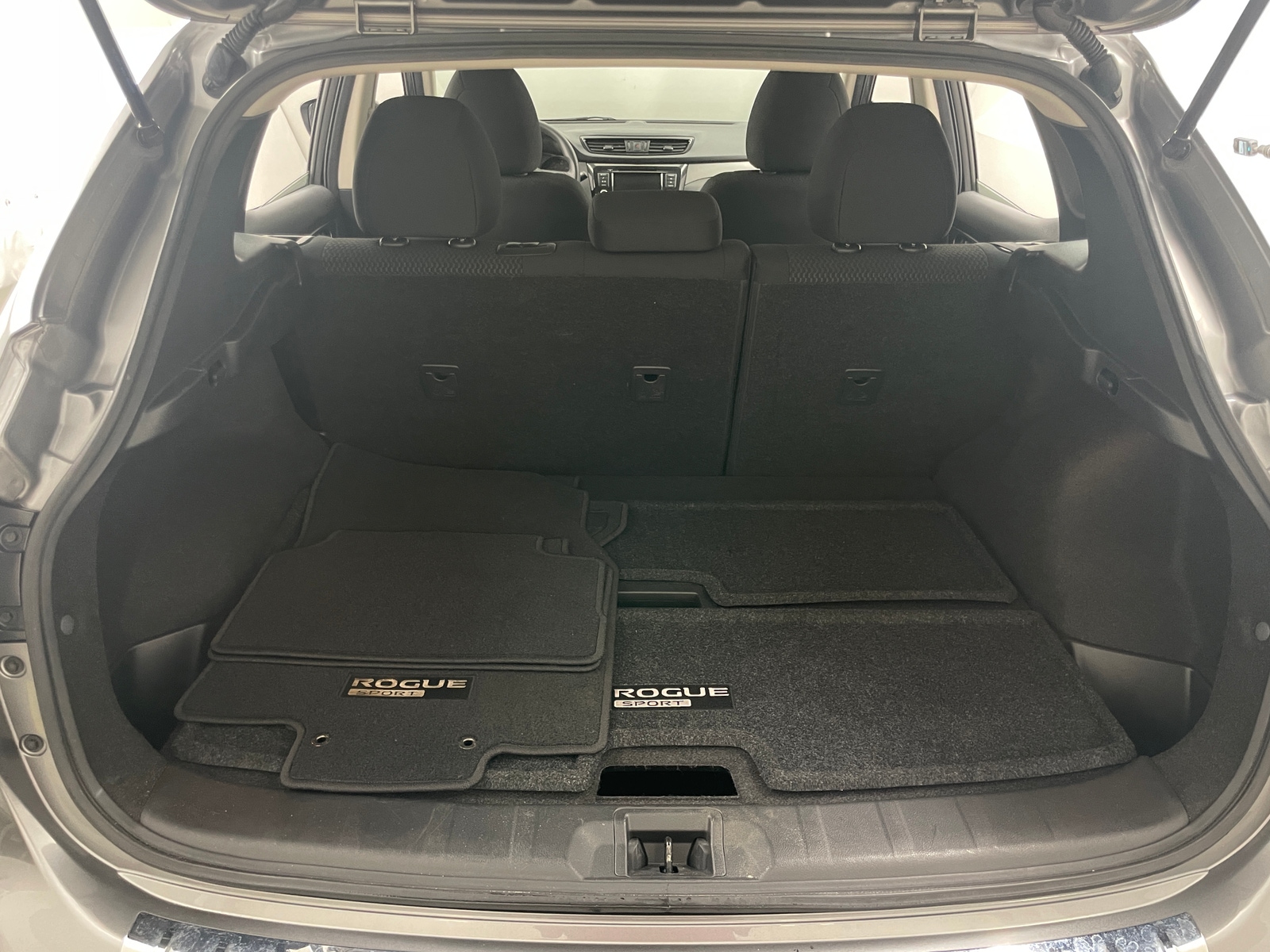 Thumbnail: 2019 Nissan Rogue Sport - 7