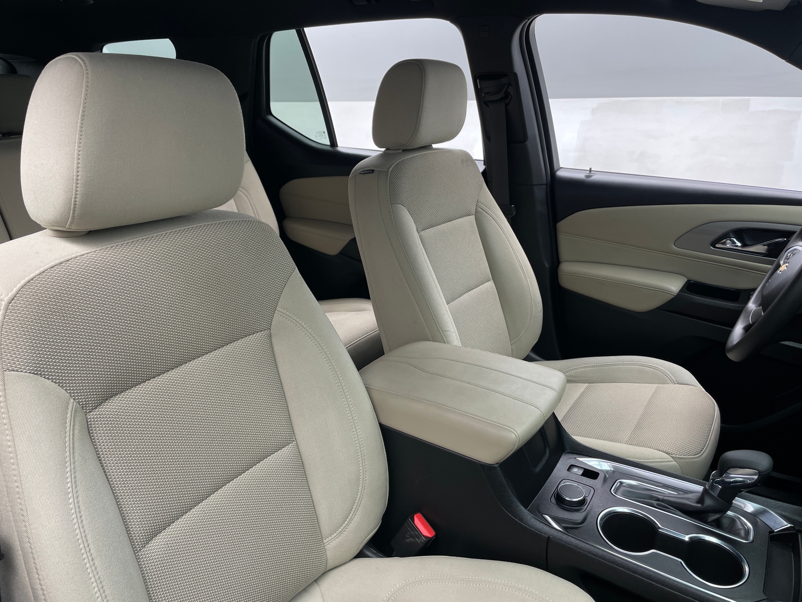 Thumbnail: 2023 Chevrolet Traverse - 2