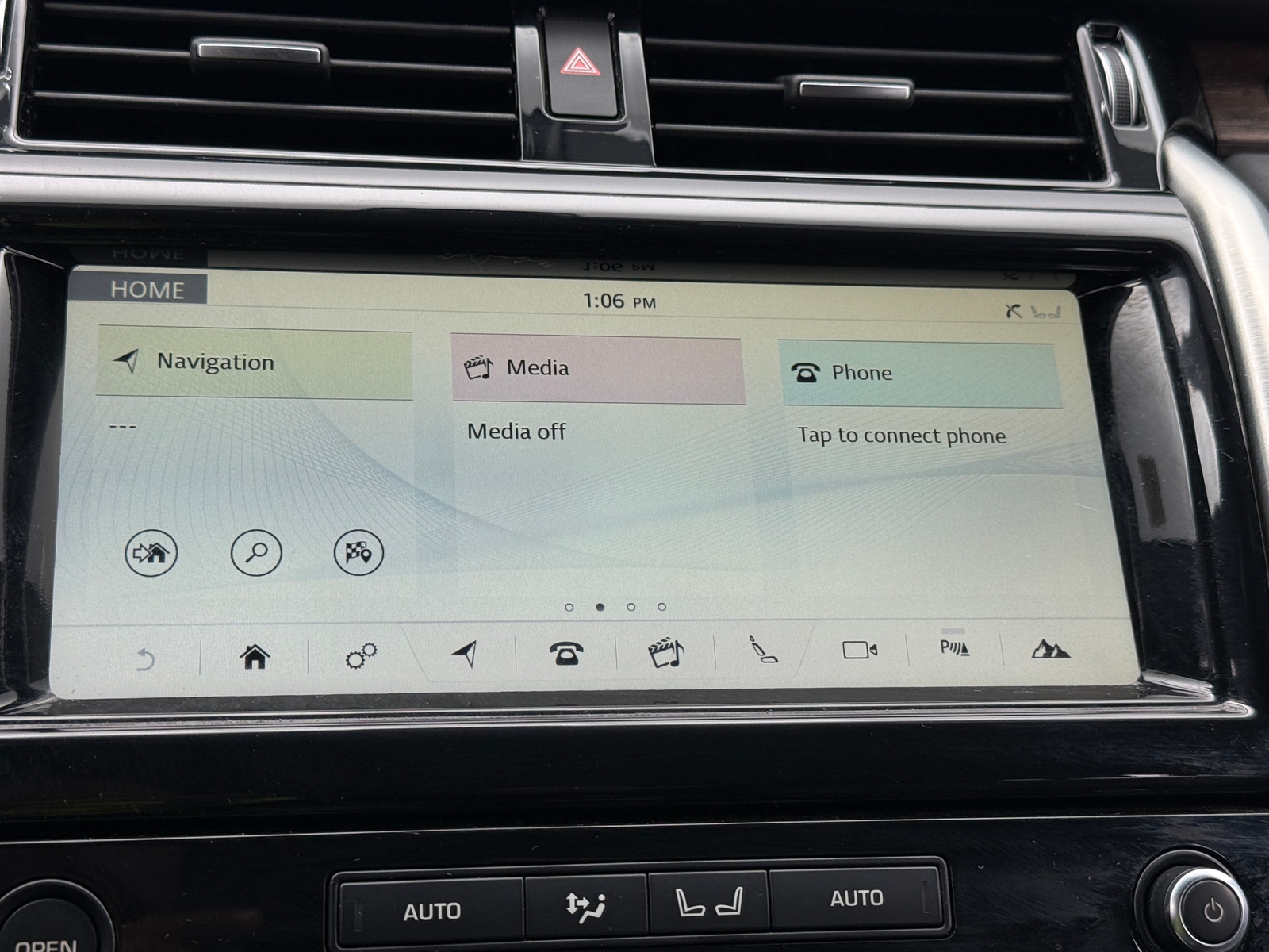 Thumbnail: 2017 Land Rover Discovery - 3