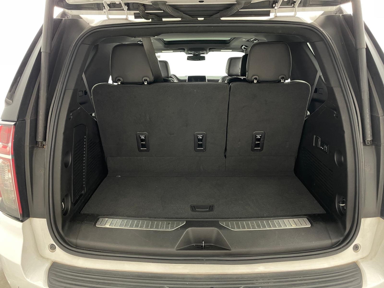 Thumbnail: 2022 Chevrolet Tahoe - 6