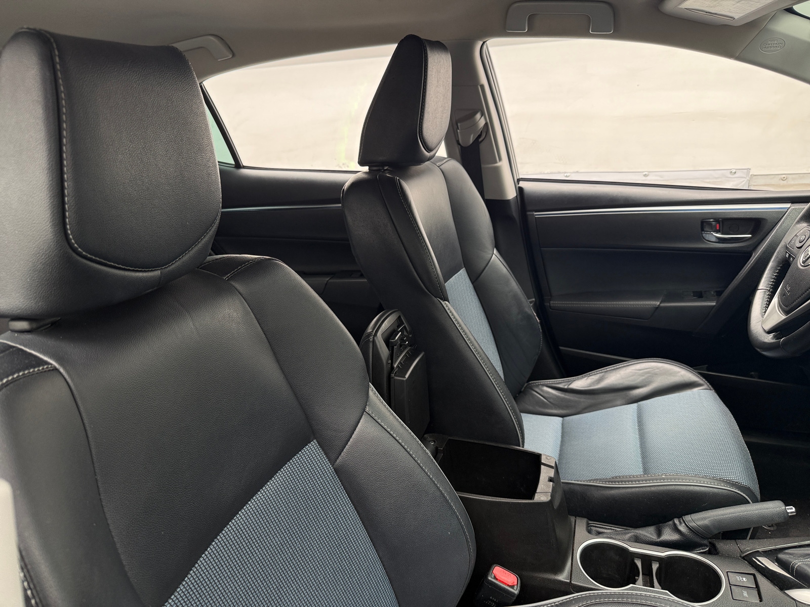 Thumbnail: 2016 Toyota Corolla - 2