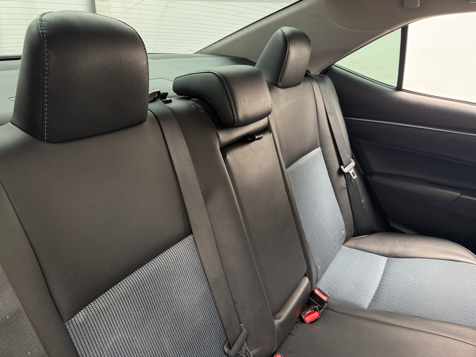 Thumbnail: 2016 Toyota Corolla - 6