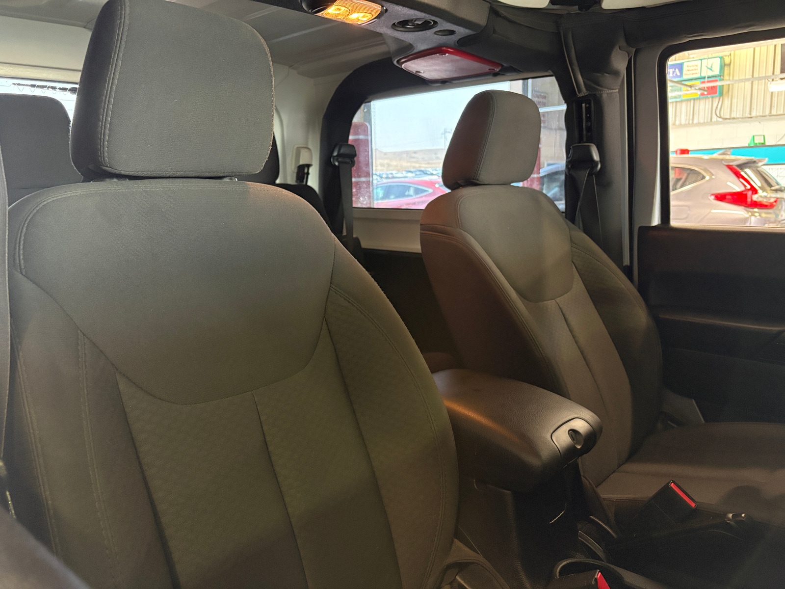Thumbnail: 2016 Jeep Wrangler - 2