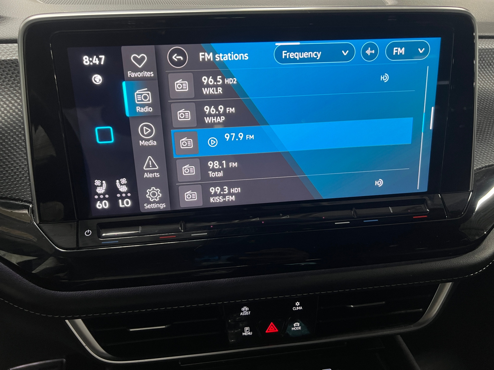 Thumbnail: 2024 Volkswagen Atlas - 3