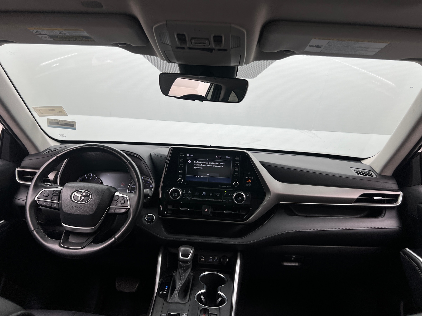 Thumbnail: 2022 Toyota Highlander - 3