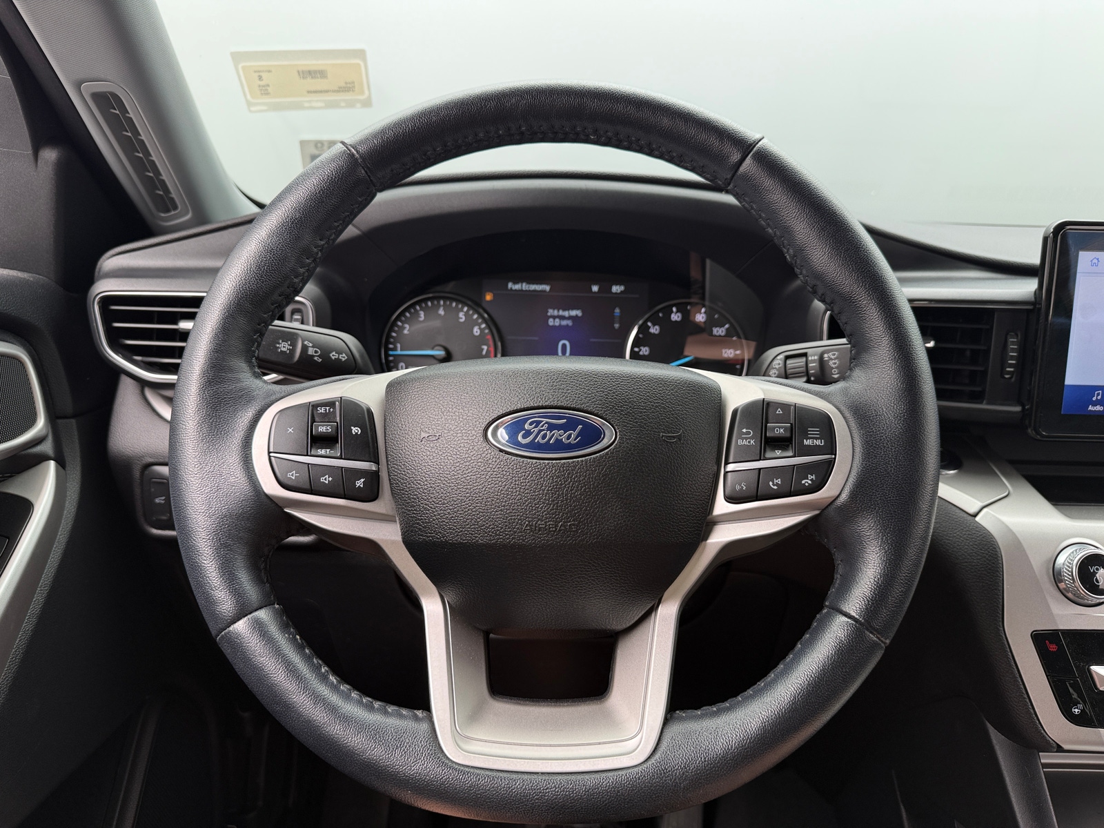 Thumbnail: 2022 Ford Explorer - 4