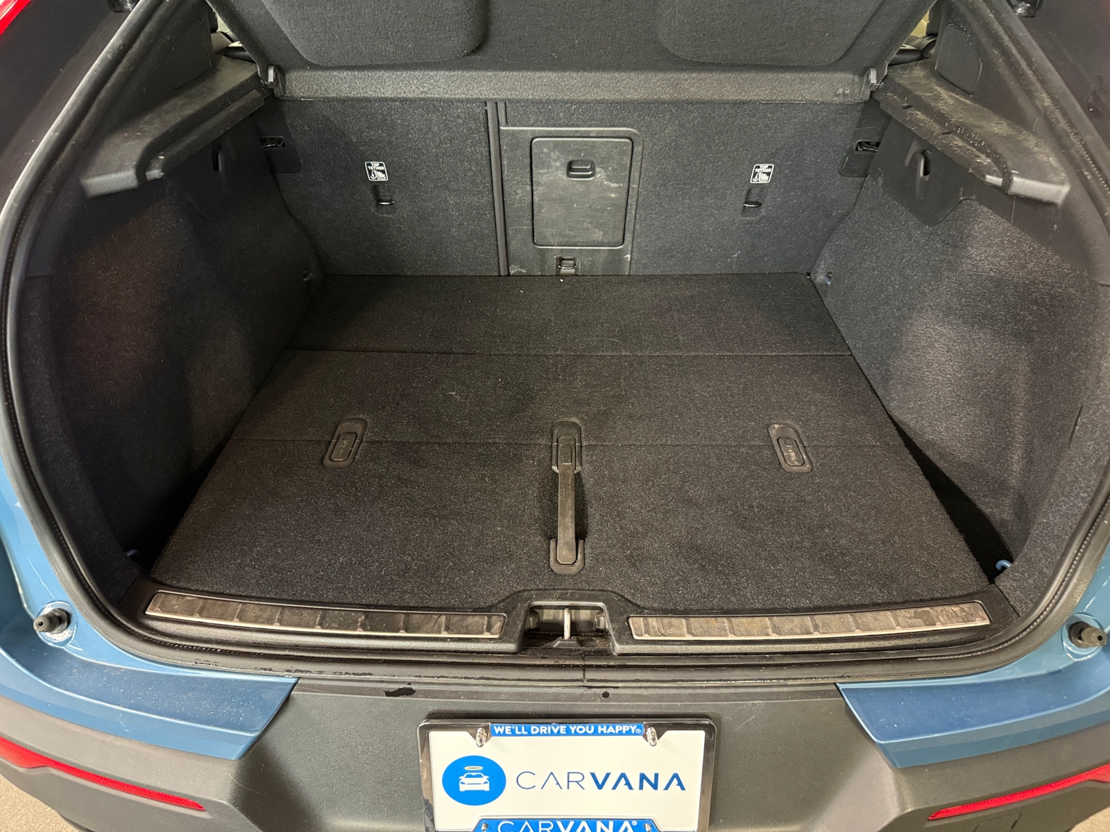 Thumbnail: 2023 Volvo C40 - 7