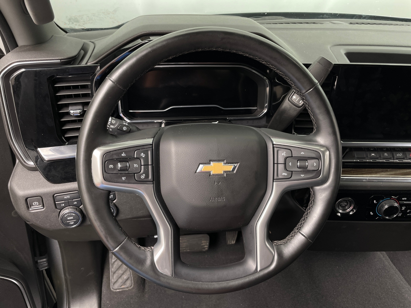 Thumbnail: 2023 Chevrolet Silverado 1500 - 5