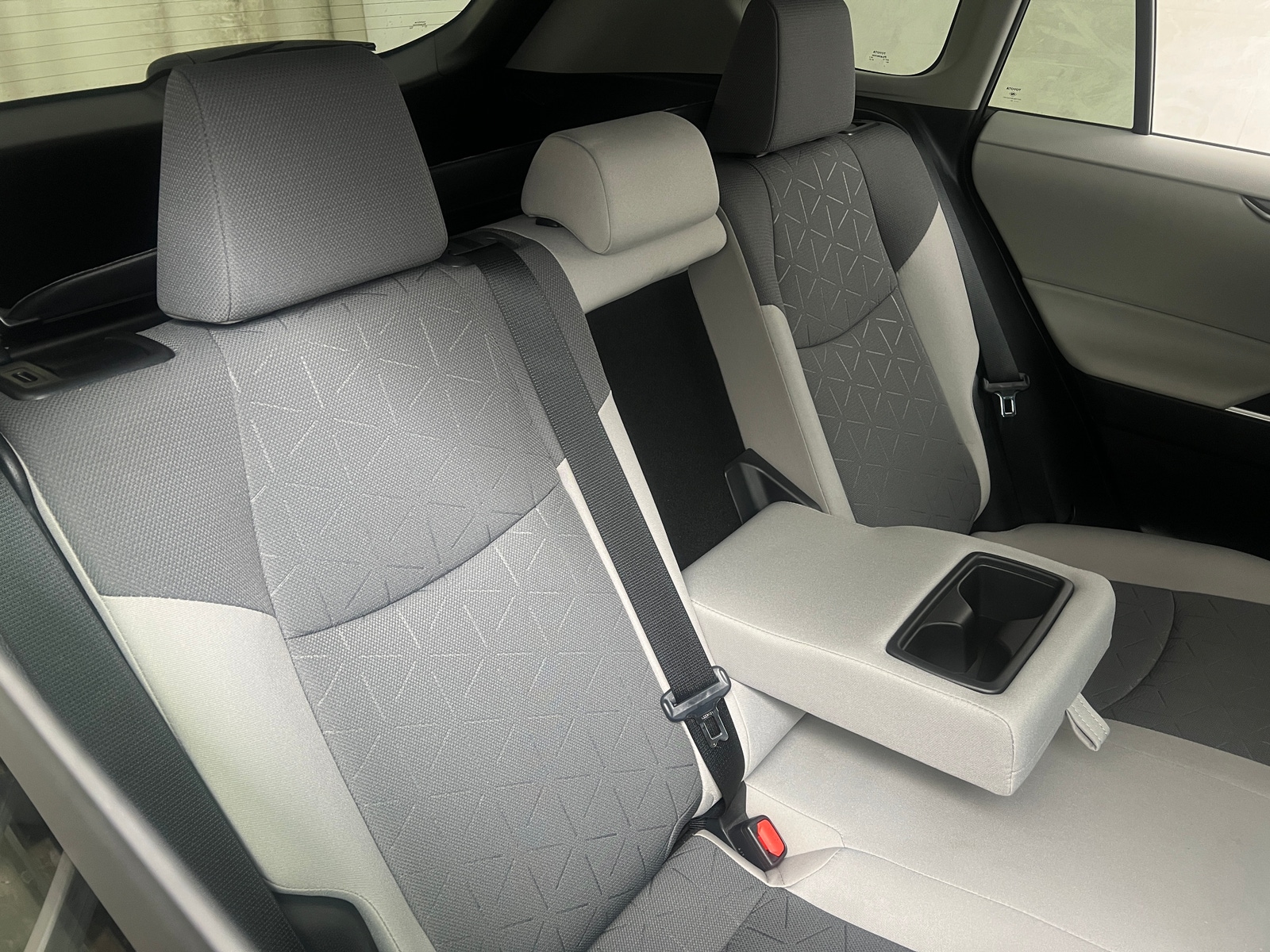 Thumbnail: 2021 Toyota RAV4 - 6