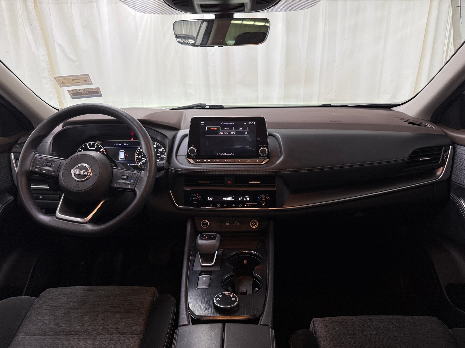 Thumbnail: 2023 Nissan Rogue - 3