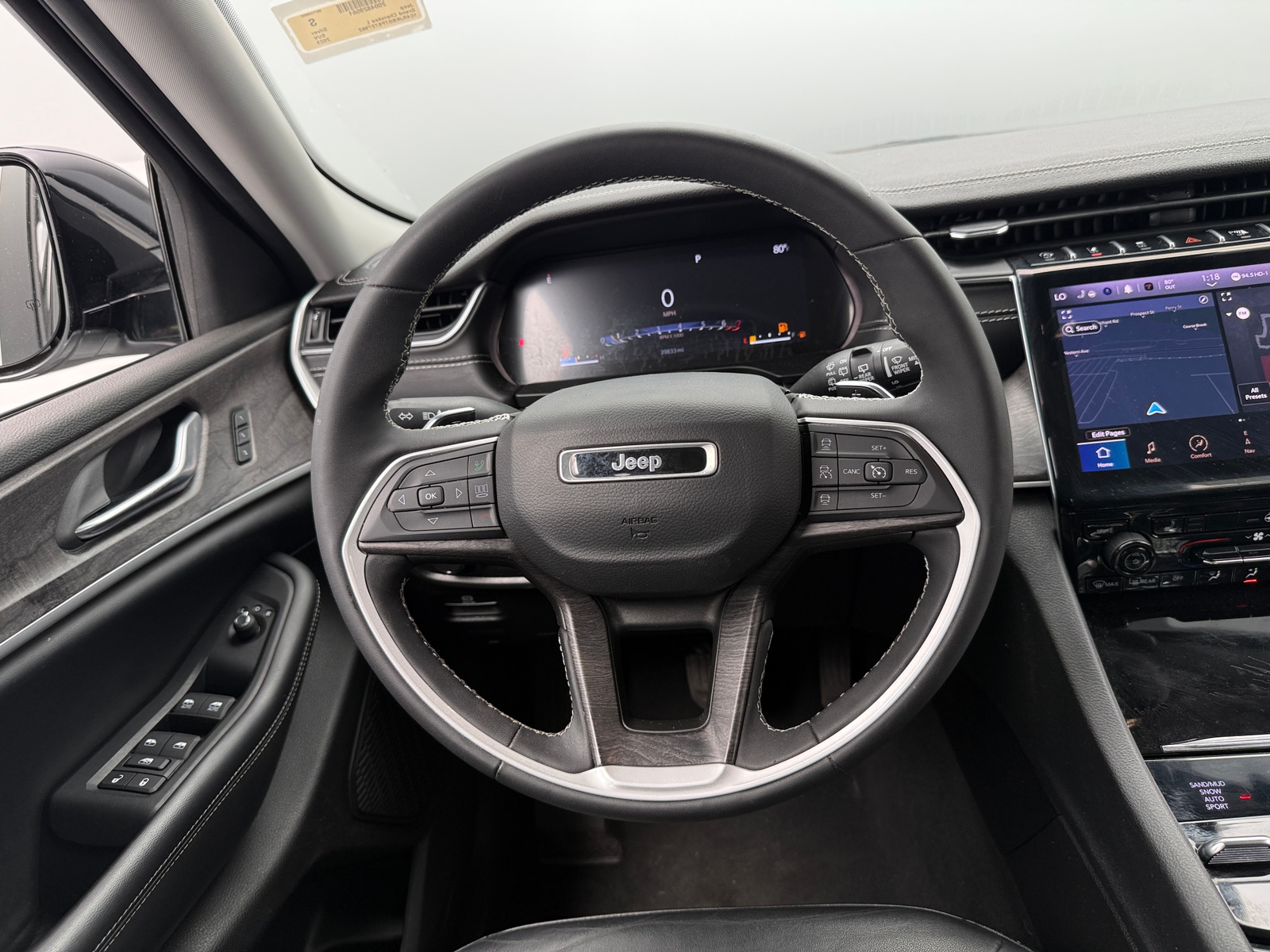 Thumbnail: 2023 Jeep Grand Cherokee L - 4