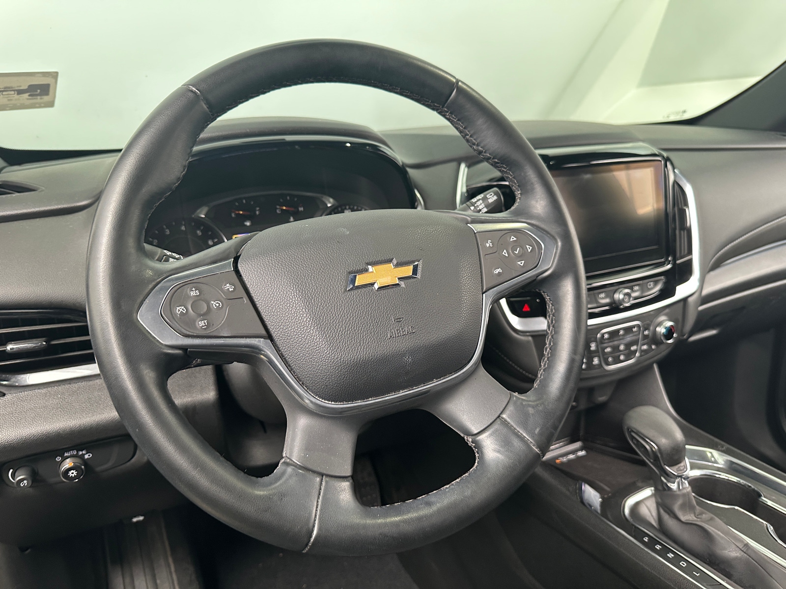 Thumbnail: 2023 Chevrolet Traverse - 5