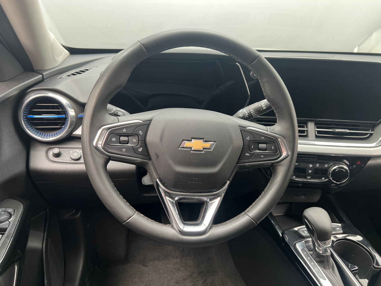 Thumbnail: 2025 Chevrolet Trax - 5