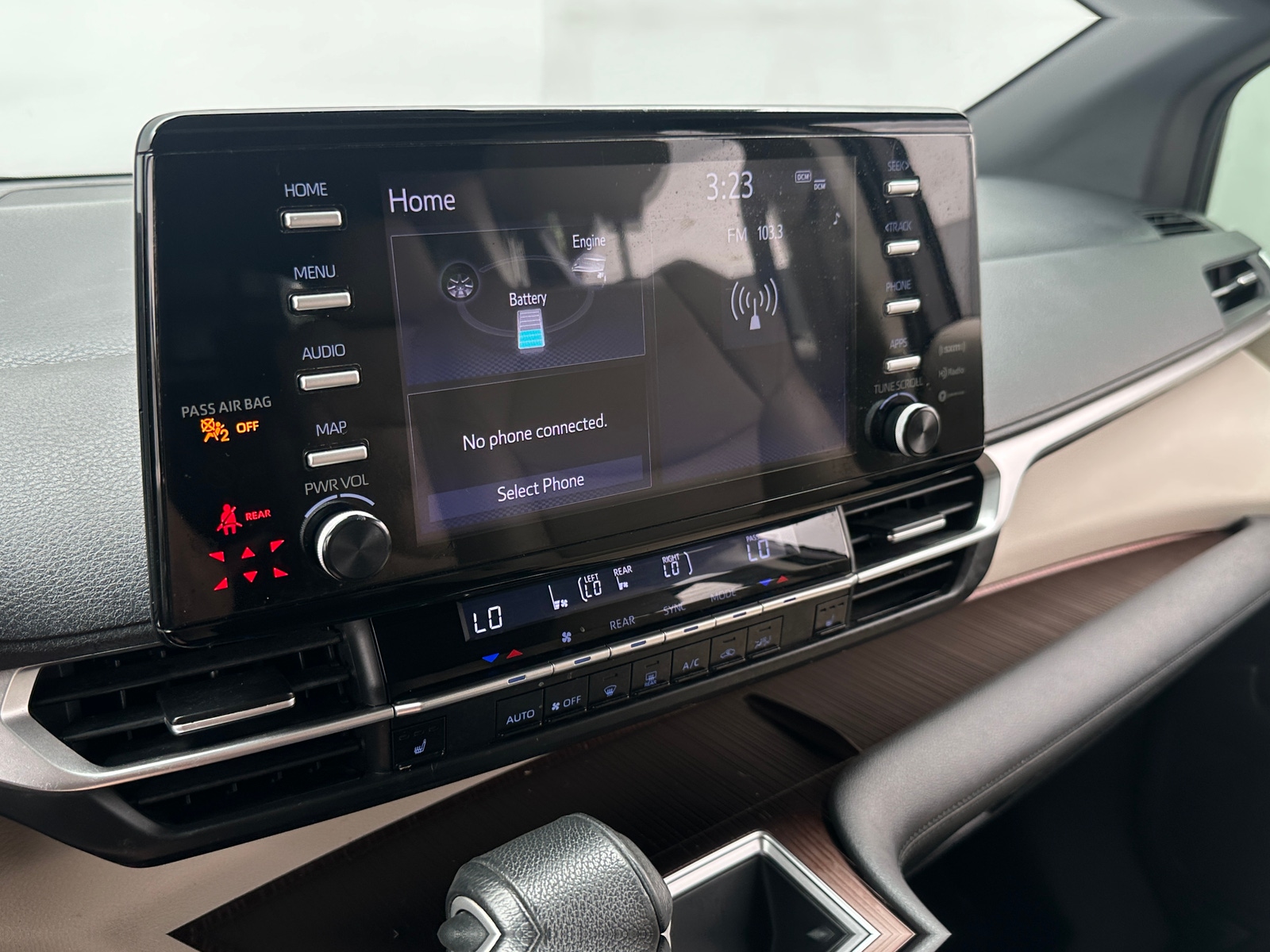 Thumbnail: 2021 Toyota Sienna - 3