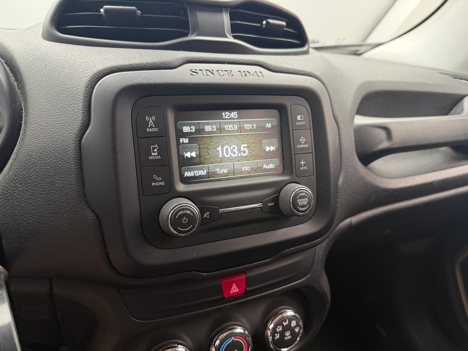 Thumbnail: 2016 Jeep Renegade - 4