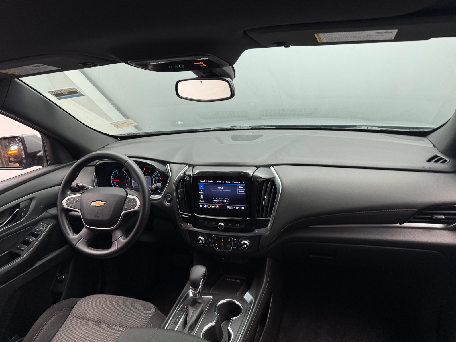 Thumbnail: 2023 Chevrolet Traverse - 3
