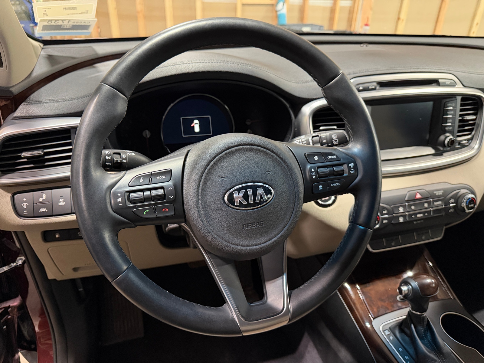 Thumbnail: 2018 Kia Sorento - 4