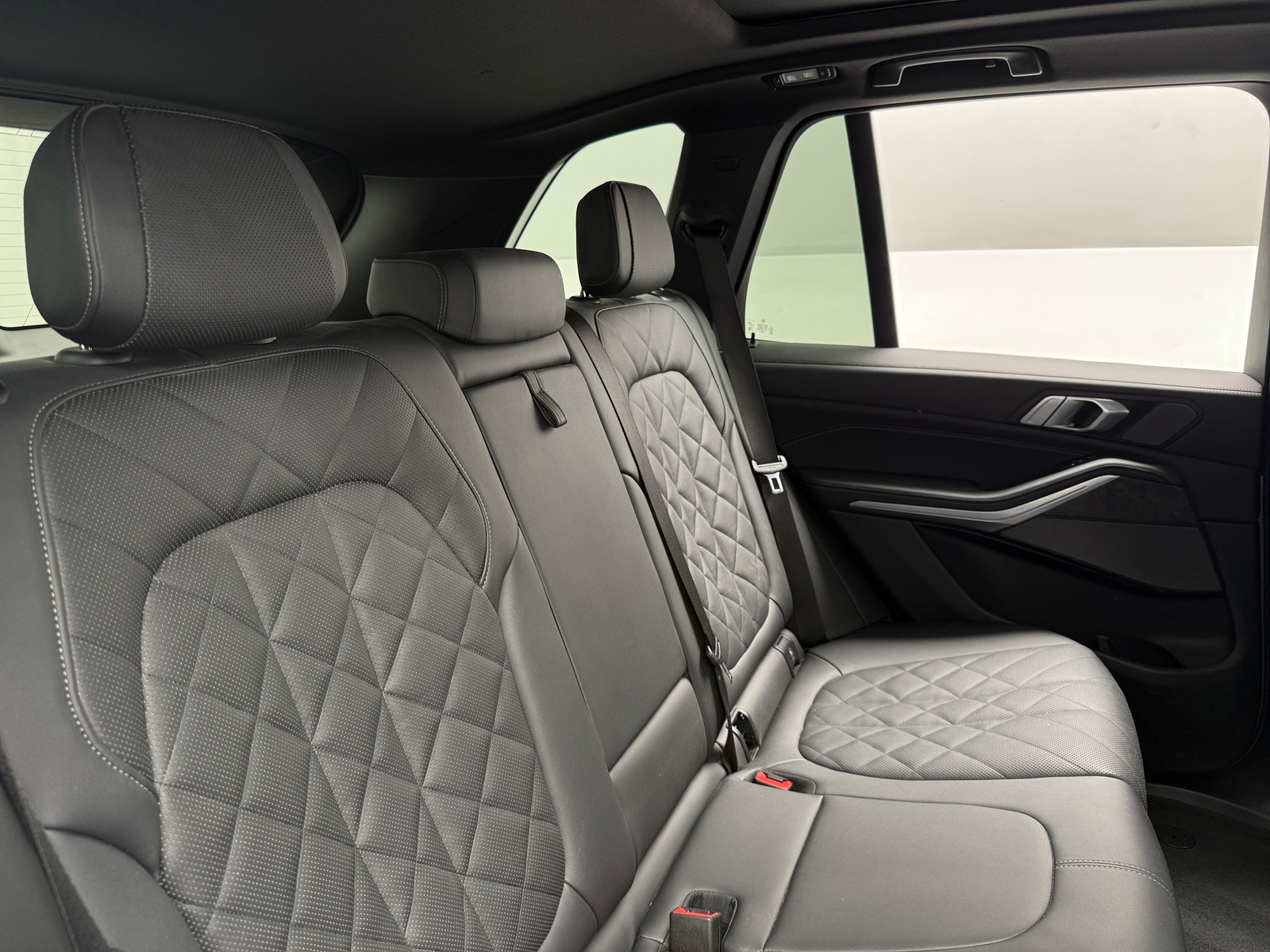 Thumbnail: 2026 BMW X5 - 5