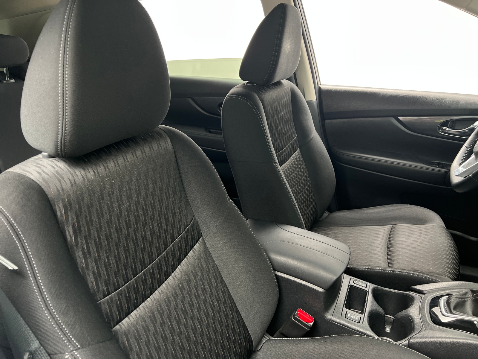 Thumbnail: 2018 Nissan Rogue - 2