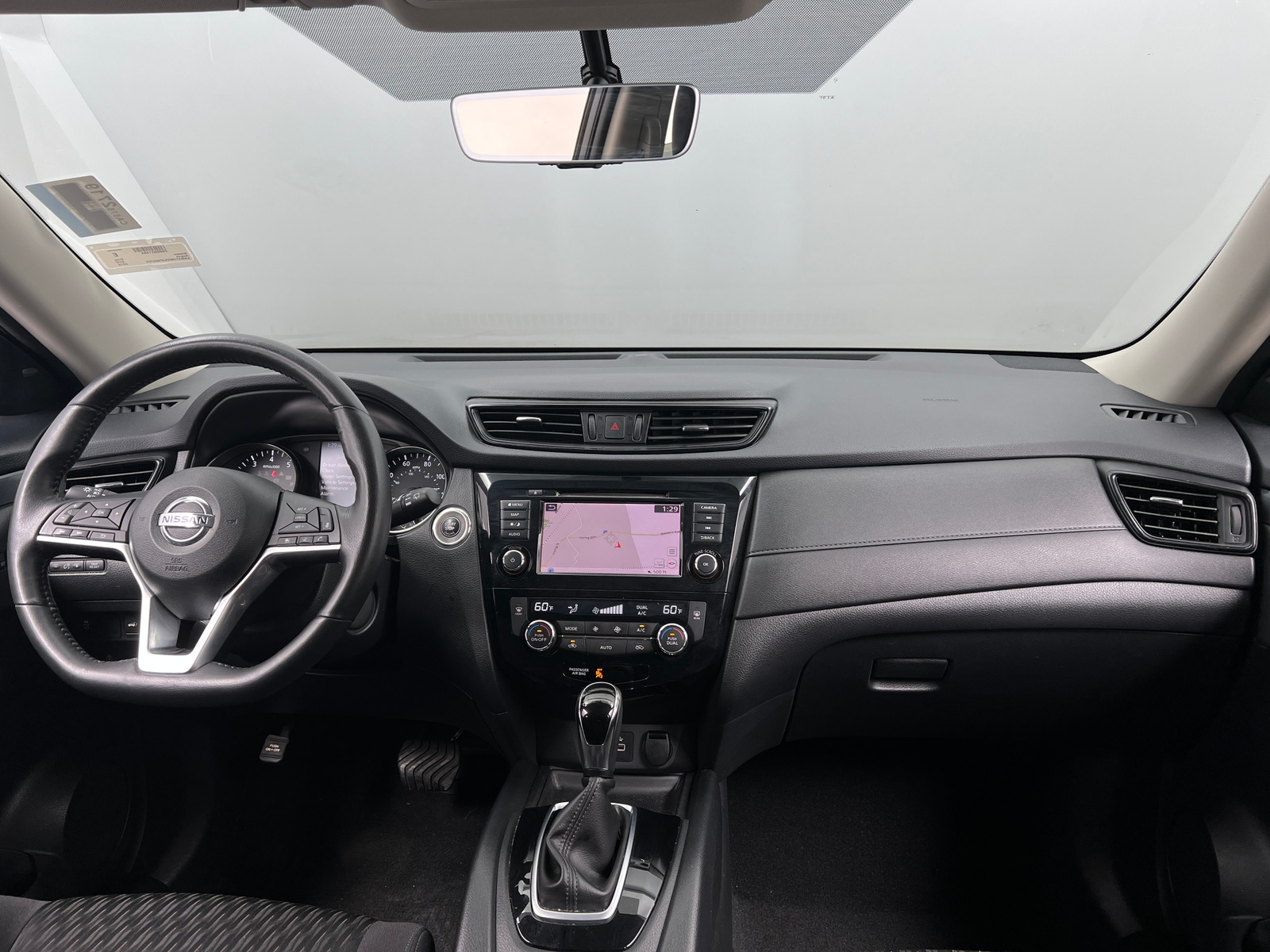 Thumbnail: 2018 Nissan Rogue - 3
