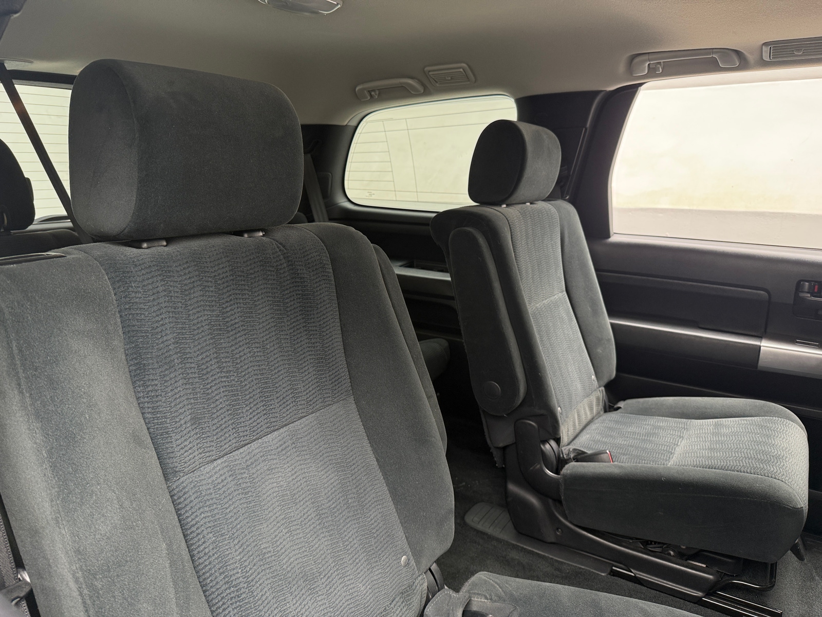 Thumbnail: 2018 Toyota Sequoia - 6