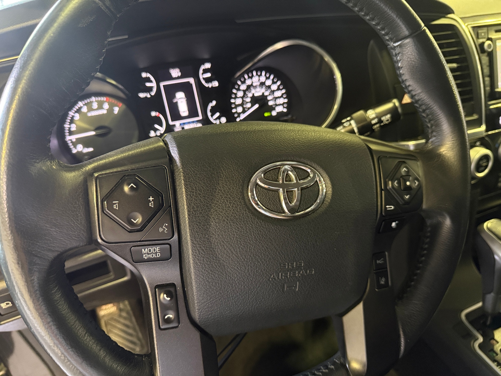 Thumbnail: 2018 Toyota Sequoia - 5