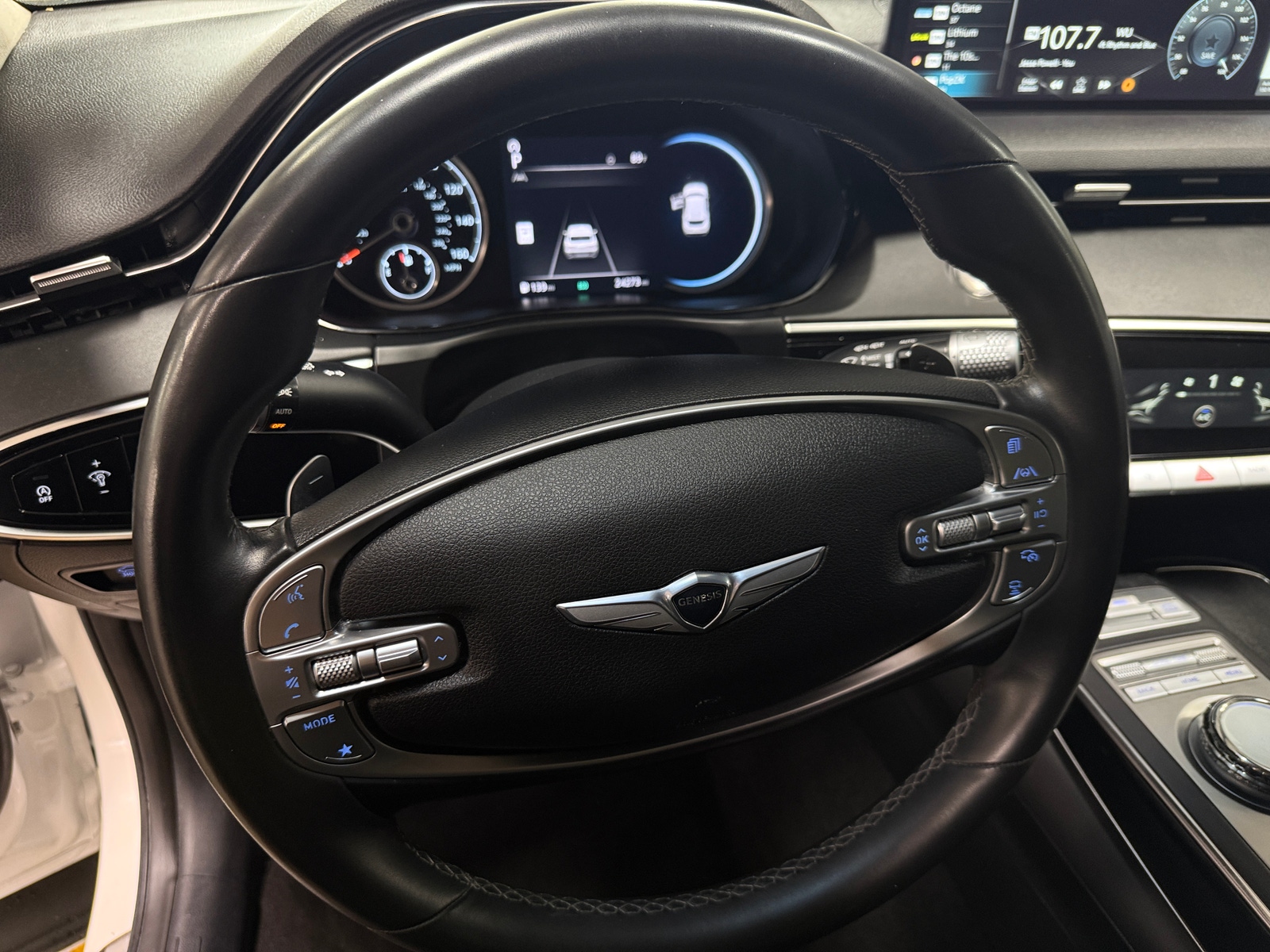 Thumbnail: 2025 Genesis GV70 - 4