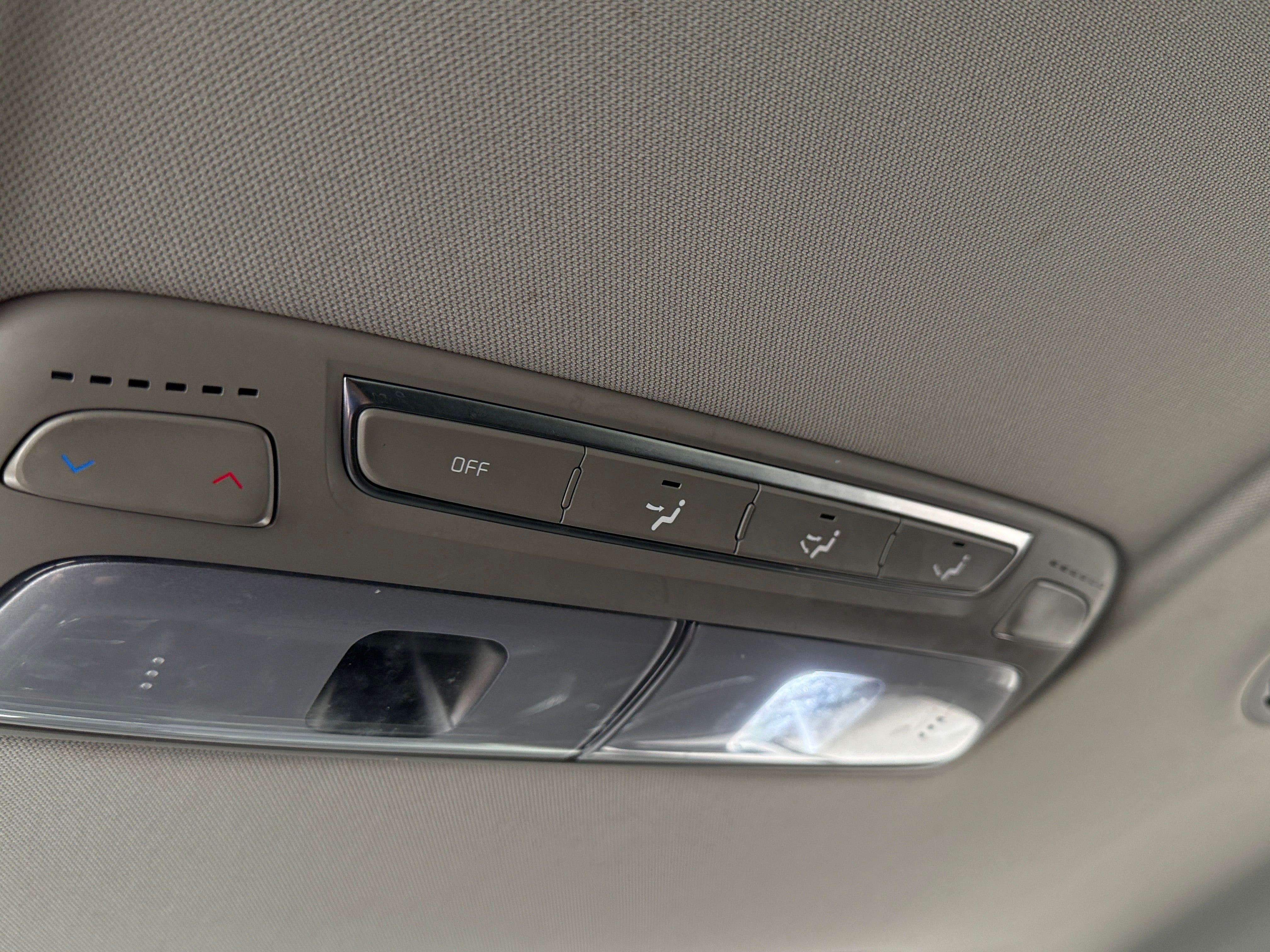 2020 Kia Telluride S - Photo 4