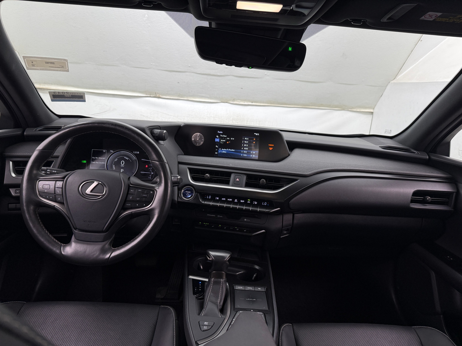 Thumbnail: 2020 Lexus UX - 2