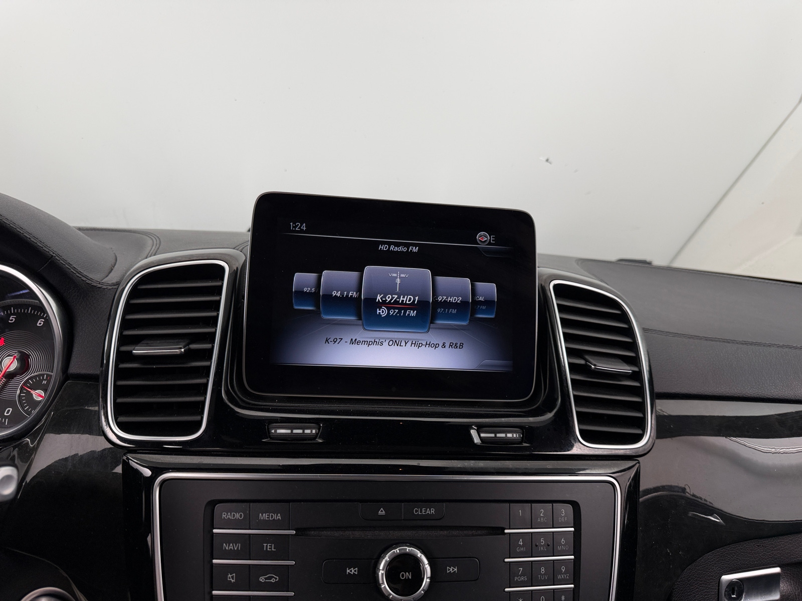 Thumbnail: 2019 Mercedes-Benz GLS - 3