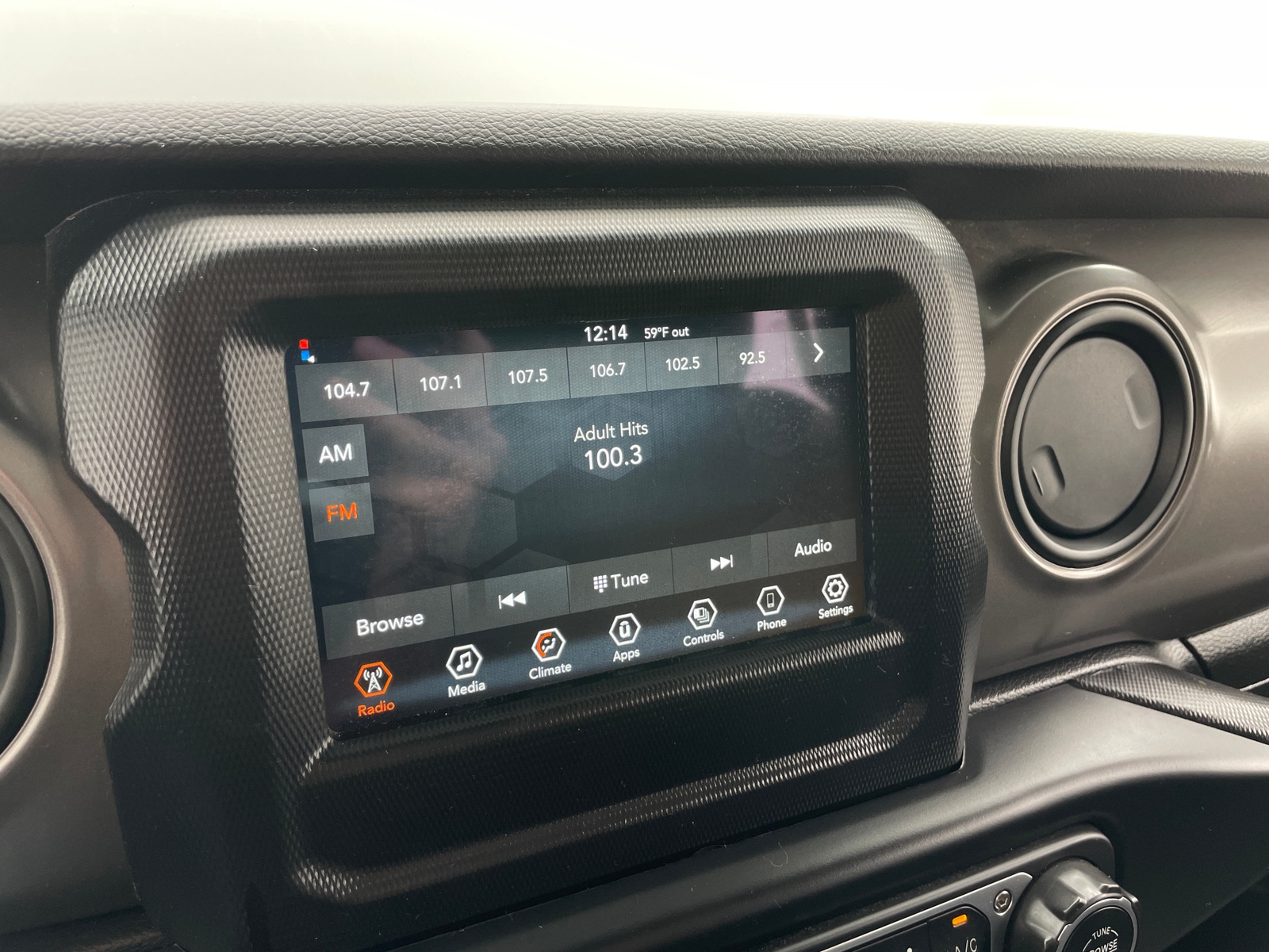 Thumbnail: 2022 Jeep Wrangler - 4