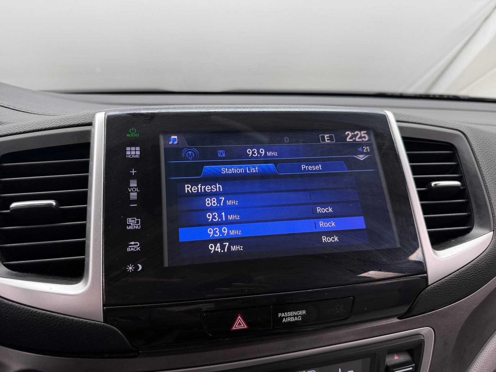Thumbnail: 2016 Honda Pilot - 4