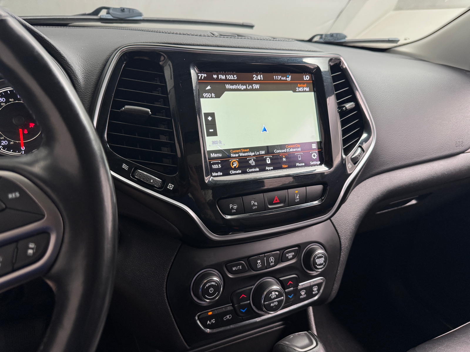 Thumbnail: 2021 Jeep Cherokee - 4