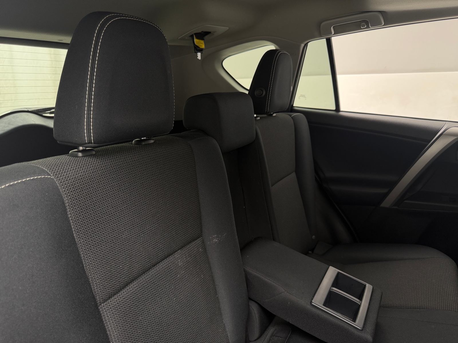 Thumbnail: 2016 Toyota RAV4 - 6
