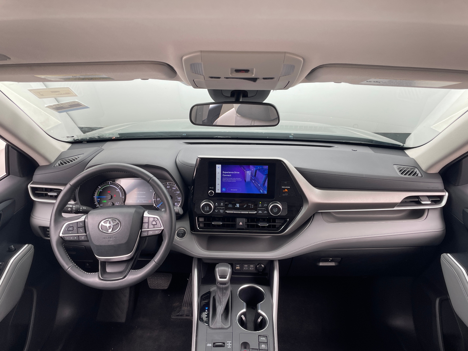 Thumbnail: 2024 Toyota Highlander - 3