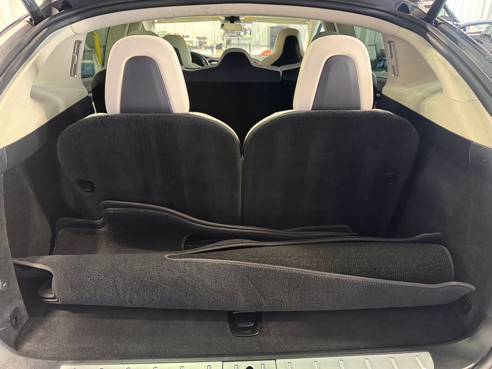 Thumbnail: 2017 Tesla Model X - 6